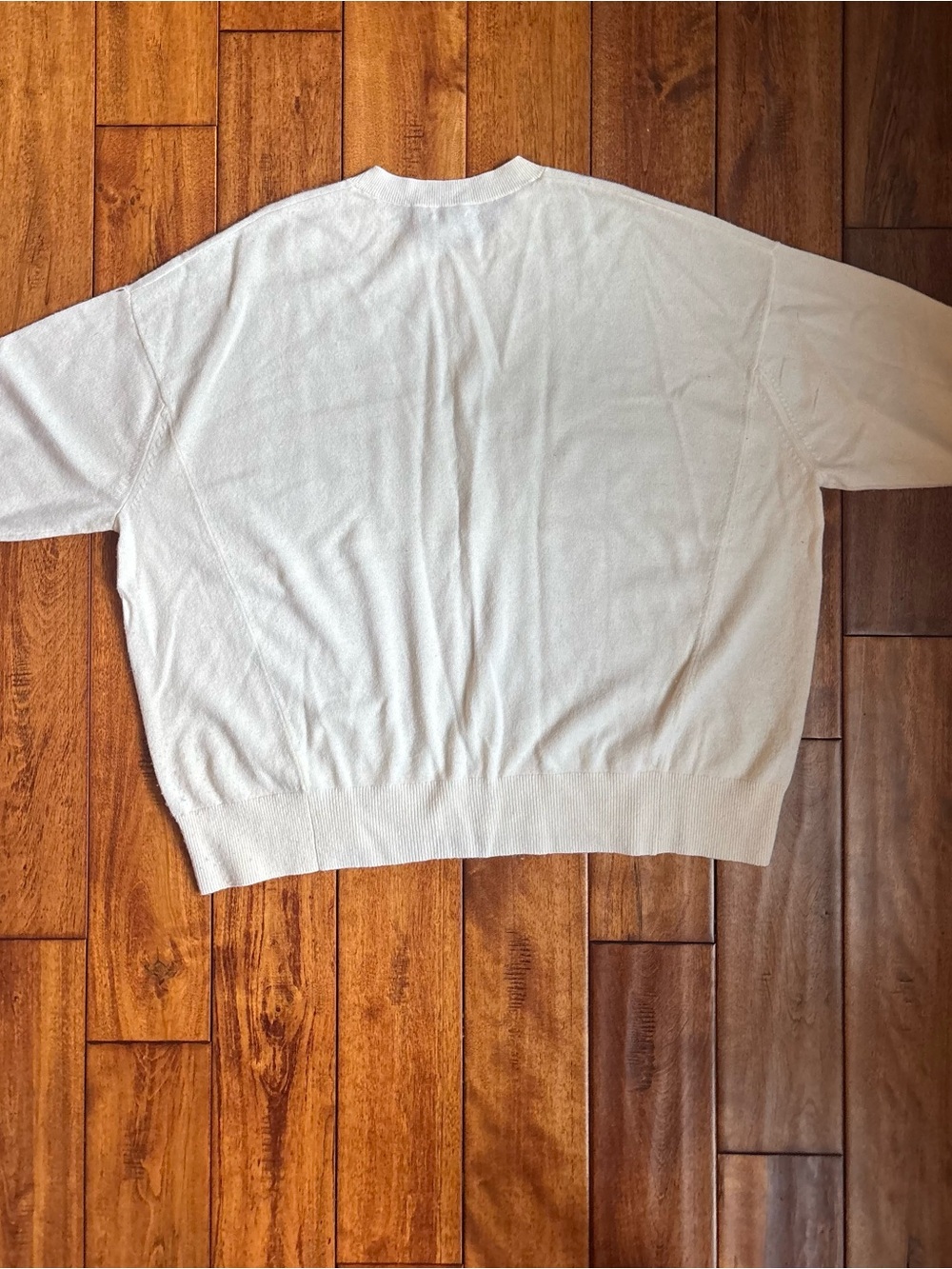 Vince Cream Women's Crewneck Cashmere Sweater - Picture 4 of 4